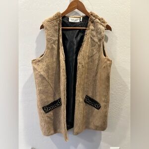 Vintage Hillary Scott Faux/Vegan fur vest with rivets large